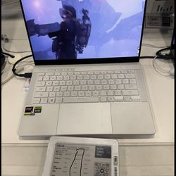 14 inch  - Asus Rog Zephyrus - white