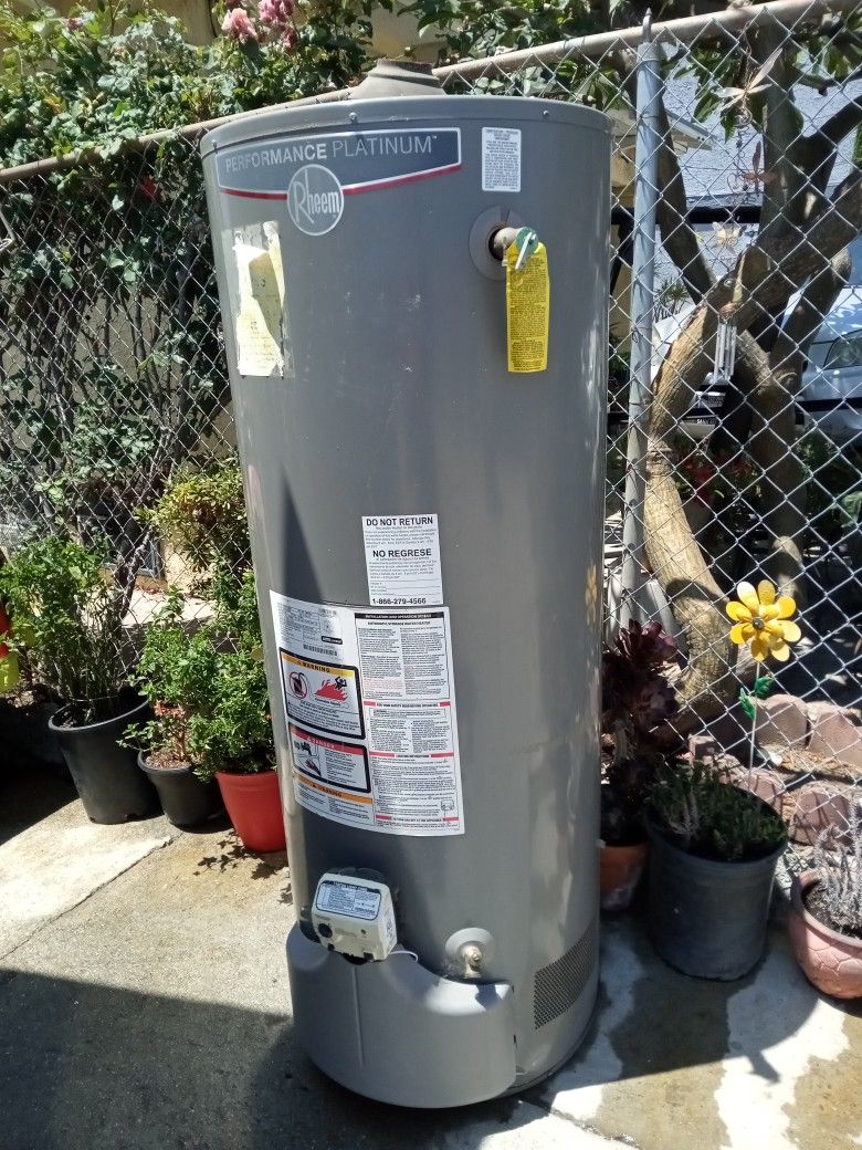 Calentón De Agua Water Heater 50 Galones Casa De Metal Incluida Pipas Para Calor Casa De Metal Este De Los Ángeles