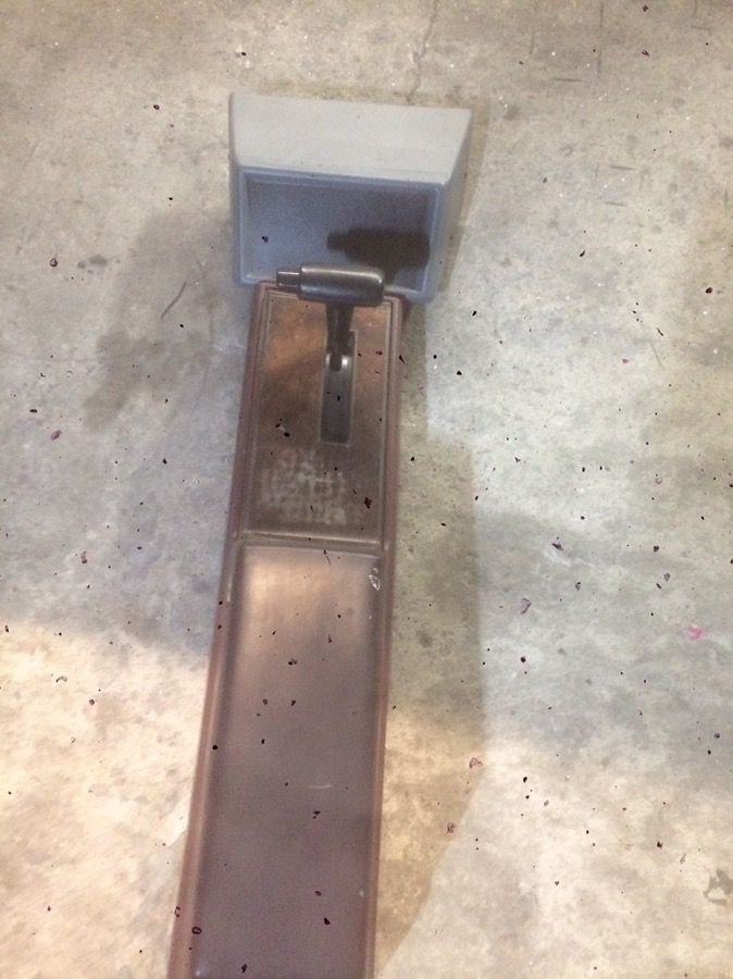 G body center console