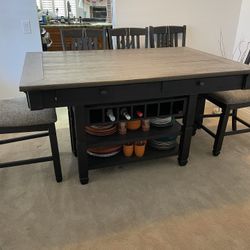 Dinning Room Table 