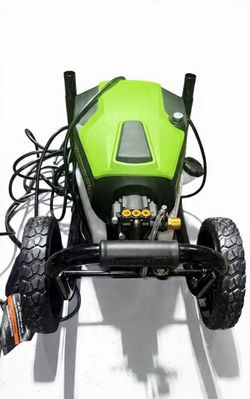Greenworks 3000-PSI 2.0-GPM Cold Water Electric Pressure washer with 5 Spray Tips