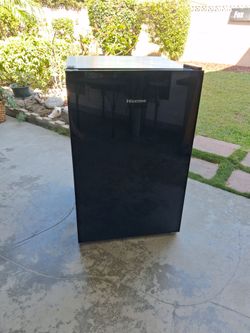 Mini fridge