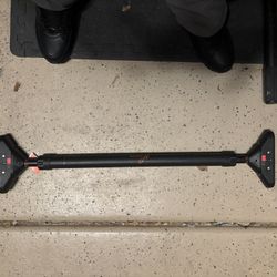 Pull Up Bar
