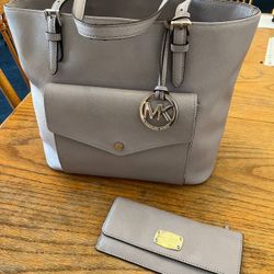 Michael Kors Lavender Purple Leather XLarge Purse Tote Size & Matching Long Wallet Set 