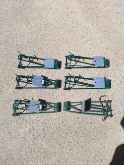 6 Gopher Traps (4 new+2used). Pay less for pest control.