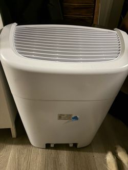 Hunter Air purifier (free delivery 15 mins out)