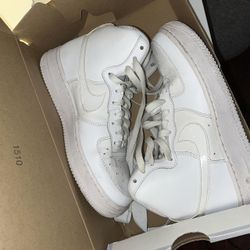 NIKE AIR FORCE