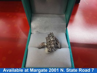 Women's Ring - Yellow Gold 14k (.585) 5.9 grams Size 8