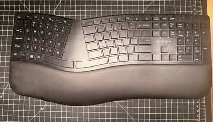 Kensington Ergonomic Split Keyboard with Wrist Rest