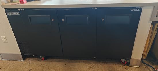 Under Counter Beverage Cooler TRUE TBB24GAL-72