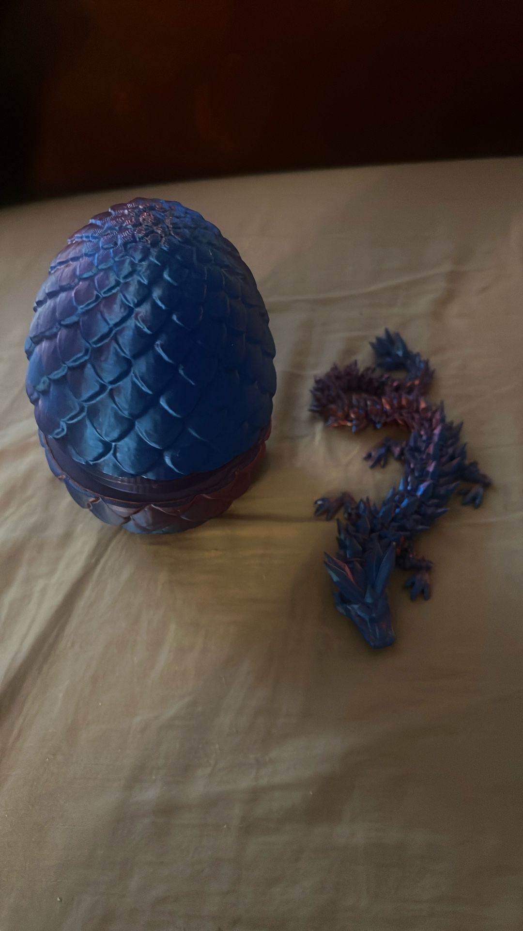 3D Printed Articulated Dragón Egg (Purple/Blue)