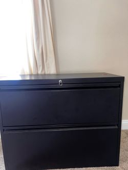 FILE CABNIET MOVING SALE 4TH WEEKEND
