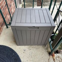 Outdoor Storage Box, 31 Gallon Deck Box Indoor and Outdoor Use, Waterproof Resin Storage Bin for Pac