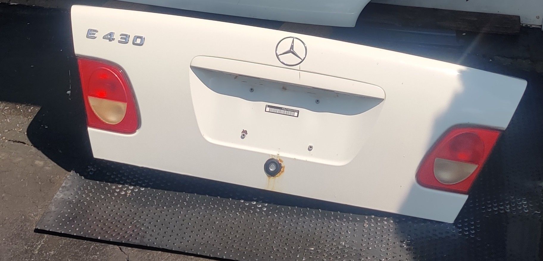 97-04 Mercedes Benz - Trunk Lid White W210 E320 E430 E55