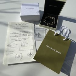 Vintage Alhambra bracelet (5 motifs 18K yellow gold, Onyx)