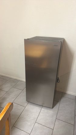 Vissani Fridge