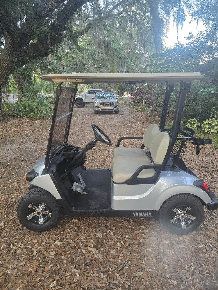 Yamaha 48 Volt Golf Cart