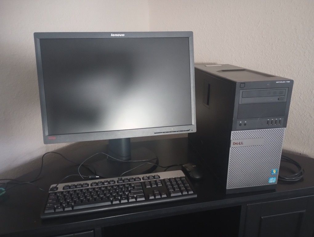 Computer System With Mouse And Keyboard 