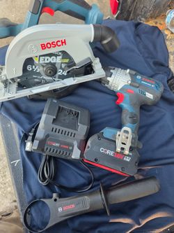 18v New boshheavy hammer drill ,heavy circular saw Battery 8.0 and charger