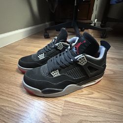 Jordan 4s Retro Bred (No Box & Size 10.5)