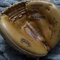 Wilson Pro Model Gene Tenace Baseball Catcher’s Mitt