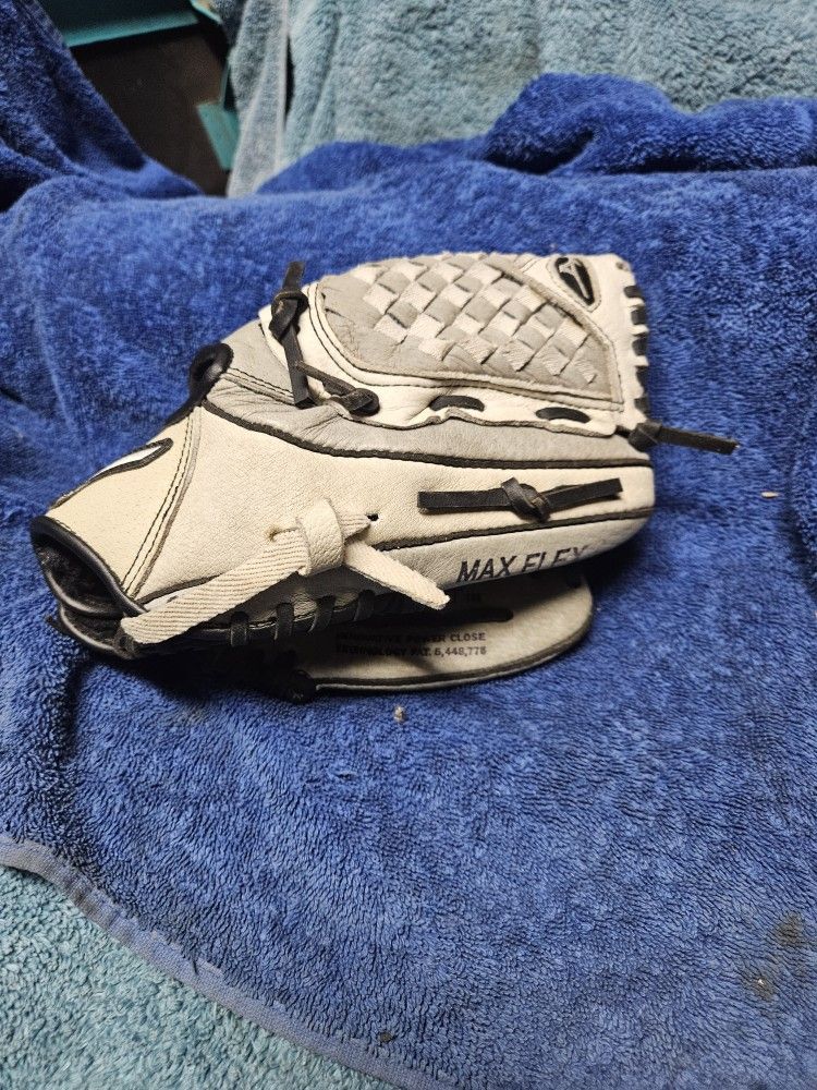 Baseball Glove Kids