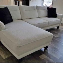 WHITE SECTIONAL - Also In Grey 🩶🩶🩶🤍🤍🤍