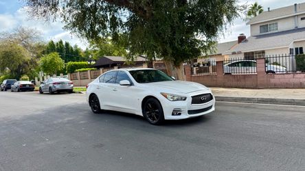 2015 Infiniti Q50