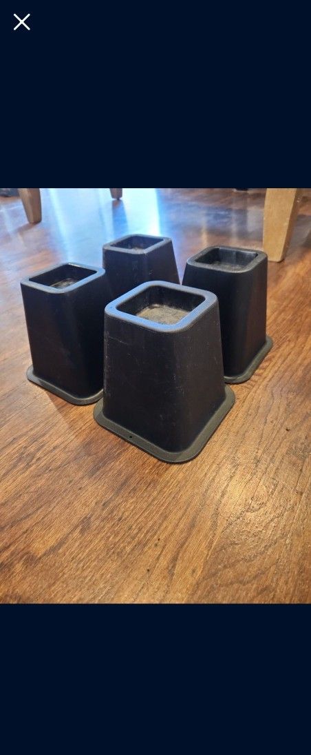 Set Of 4 6" Bed Risers