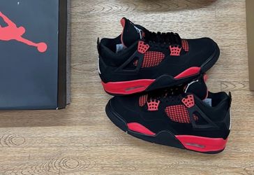 Jordan 4  240
