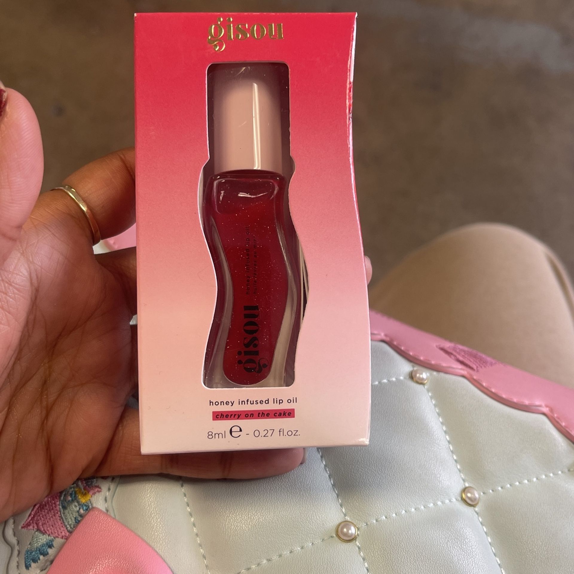 Gisou Lip Oil Cherry On The Cake
