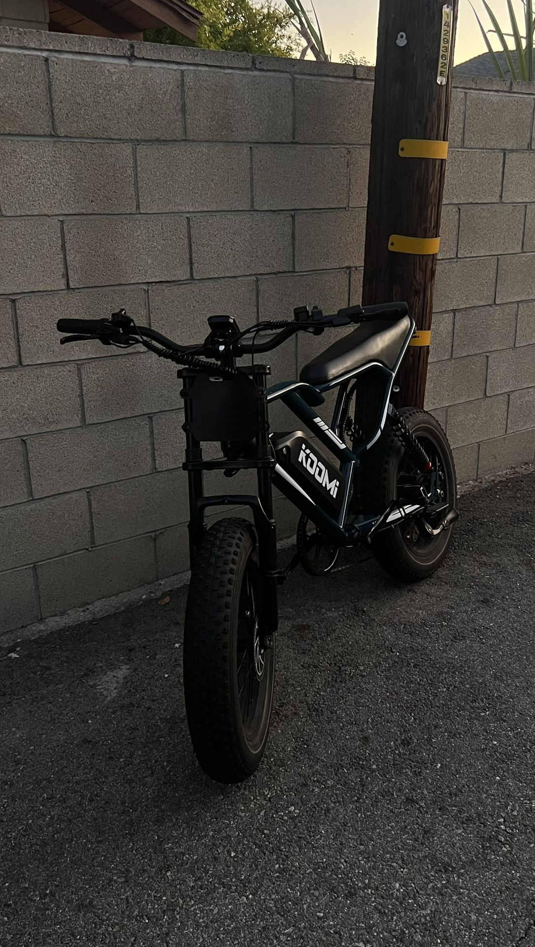 Koomi KM7 48v Big Tire Ebike