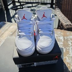 Air Jordan 4 Retro (Kids Size 4Y) – White Cement / White Oreo 🔥