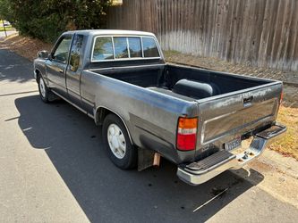 Toyota Pickup Truck Extended Cab V6
