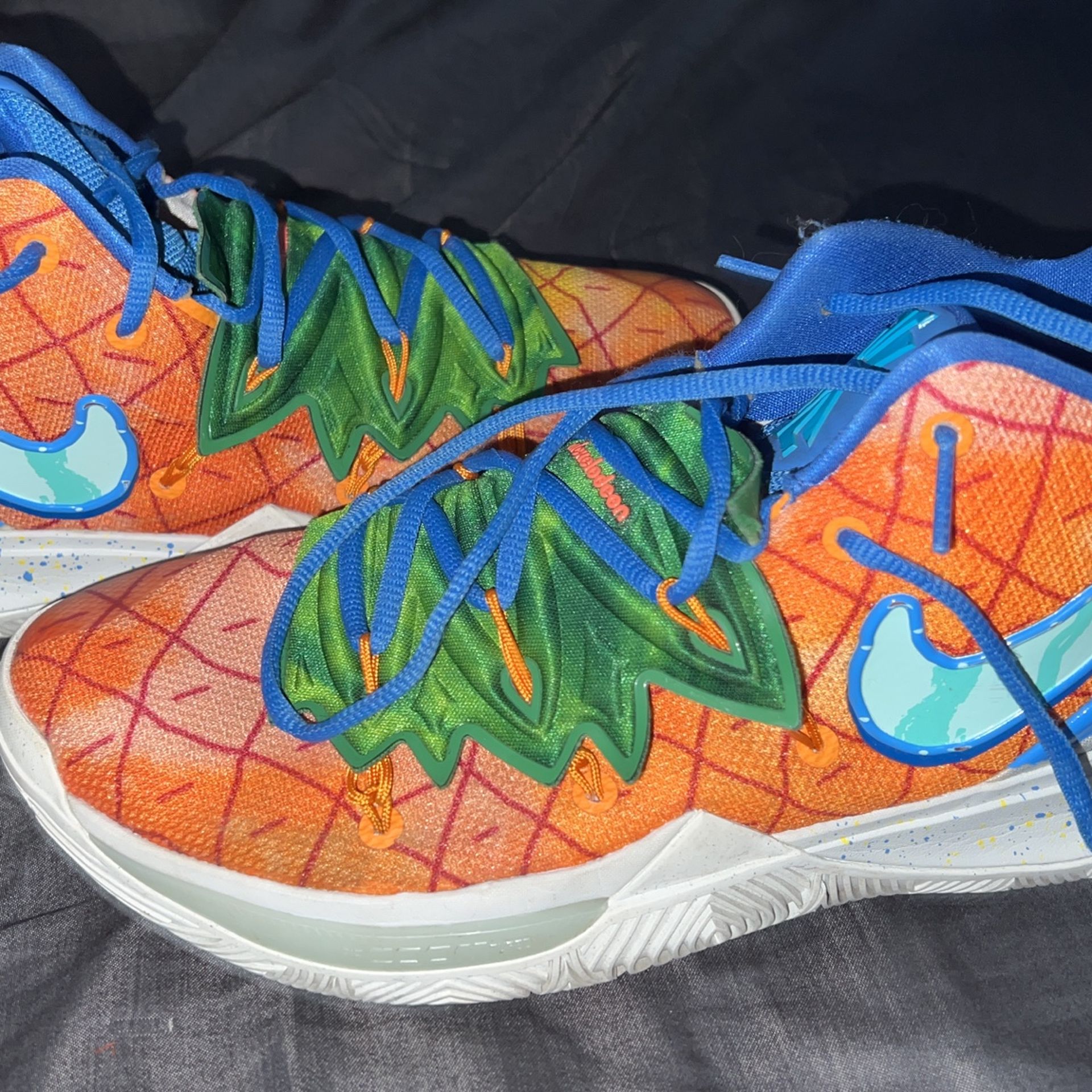 NIKE Kyrie 5 Spongebob Pineapple House