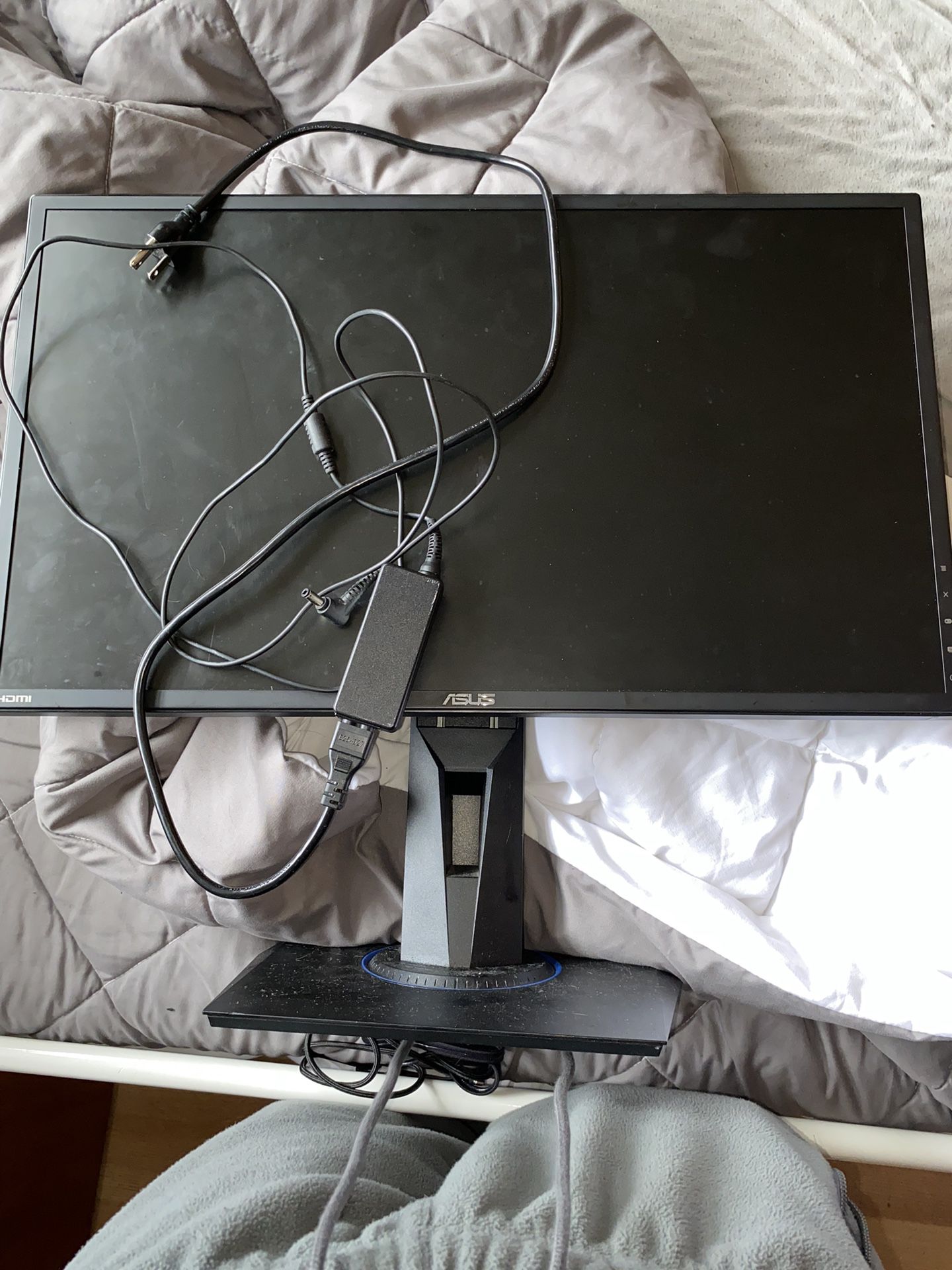 Gaming Monitor (Height Adjustable)