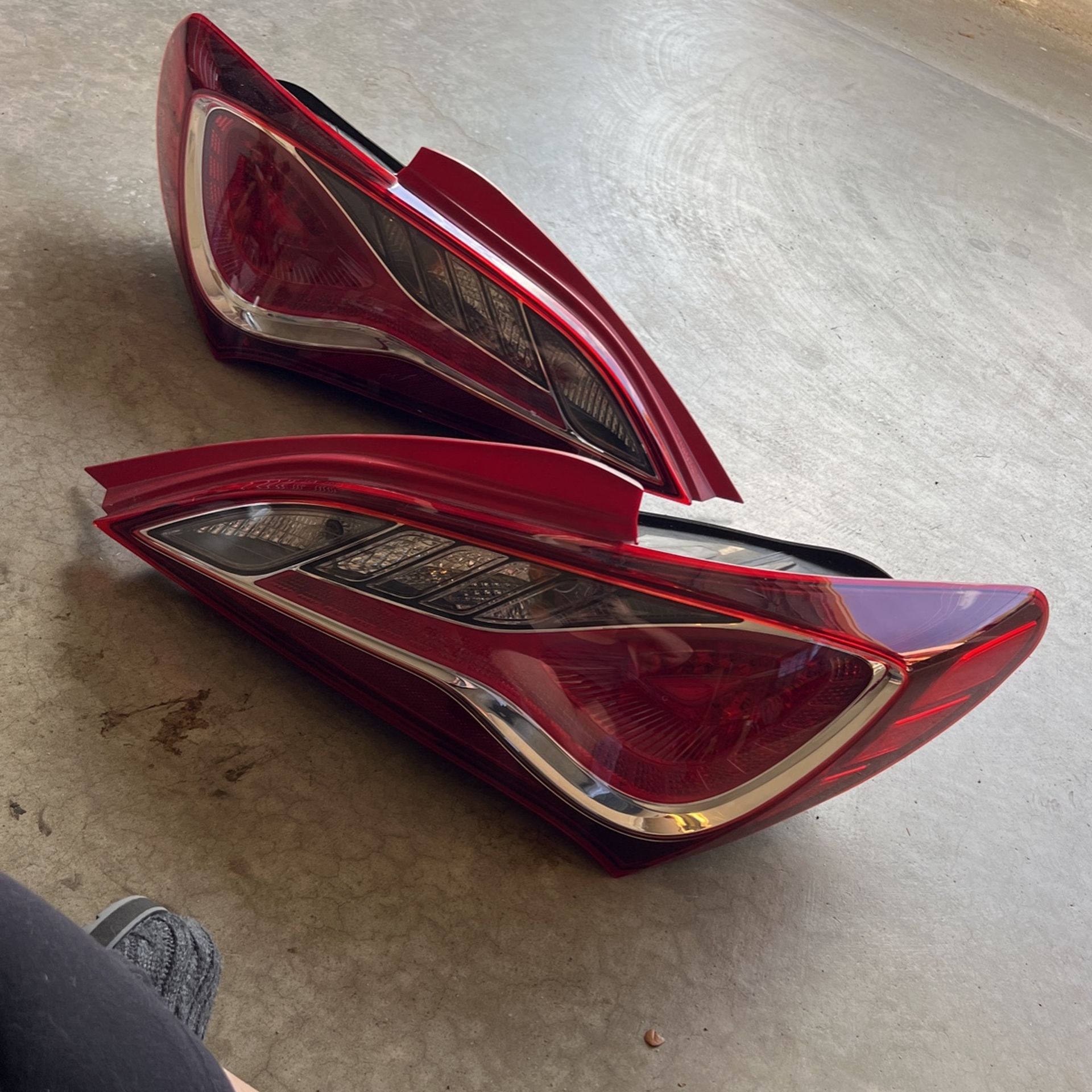 2013-2016 Hyundai Genesis Coupe Factory Tail Lights 