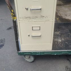 File cabinet 2 drawer / metal