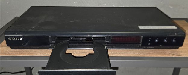 Sony BDP-S350 is a legacy Blu-ray Disc and DVD player that runs on AC 120V, 60Hz no remote
