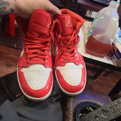 Air Jordan 1 Mid Chile Red (Barcelona ) Size 14