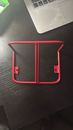 Hockey net fingerboard