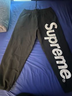 Supreme satin appliqué