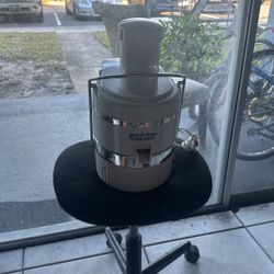 One Juice Maker  Jack La Mone Neat Pice 