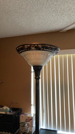 Floor lamp