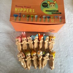 Box Of 12 Sonny Angels Hippers Or Keychains