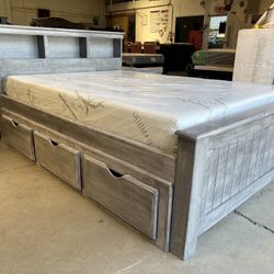 Queen Bed W Drawers And Foam Mattress 