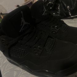 Jordan Retro Black 4s