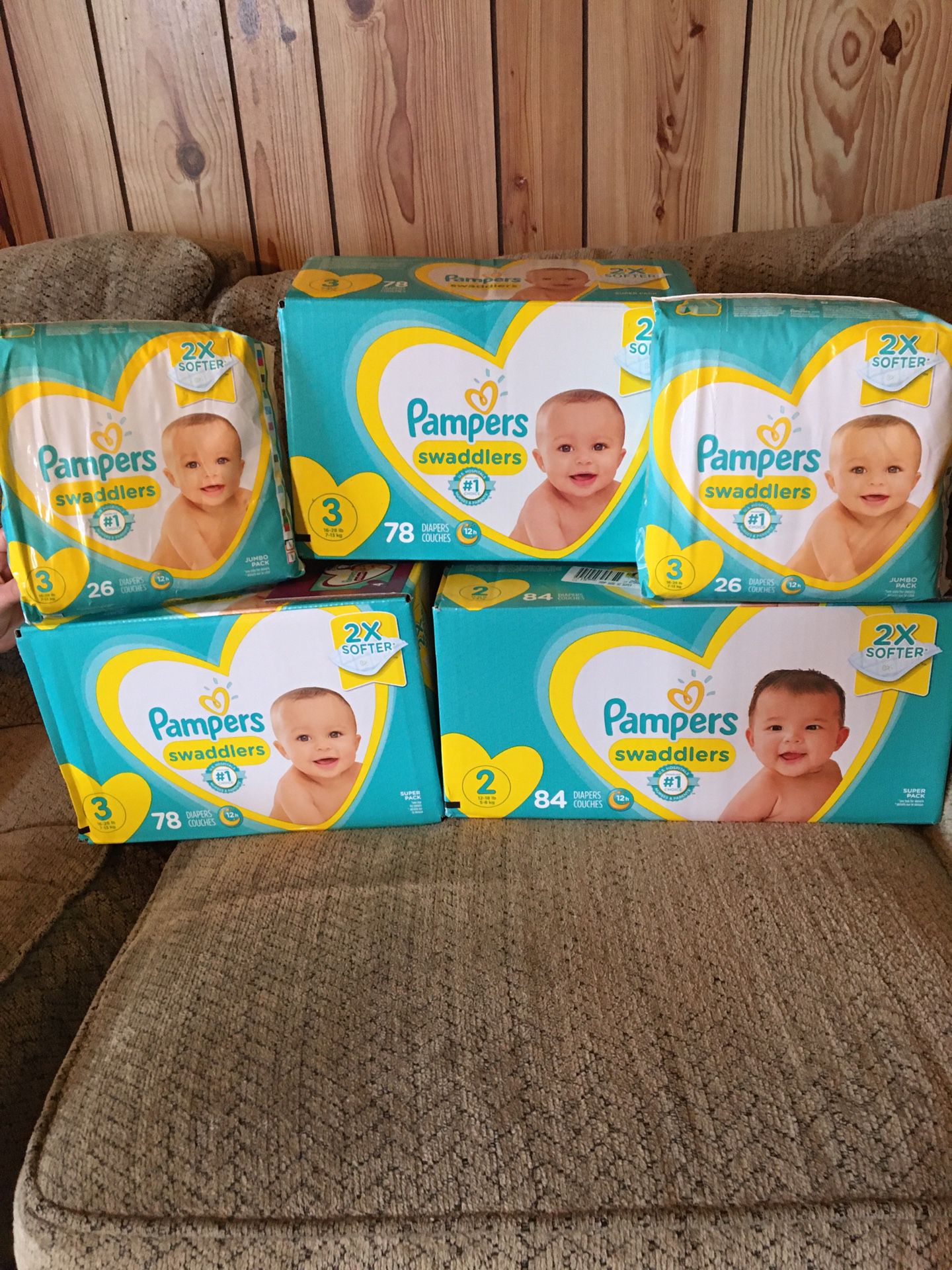 Pampers diapers/ baby wipes