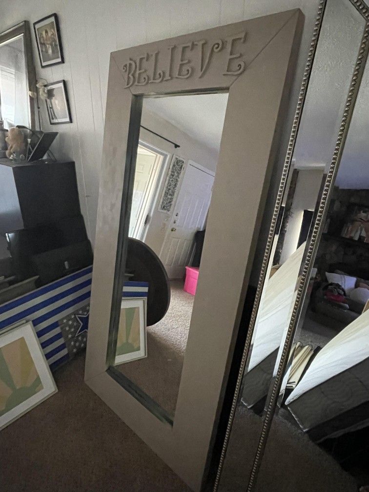 Ikea Mongstad 6 Foot Mirror/Espejo De 6 Pies