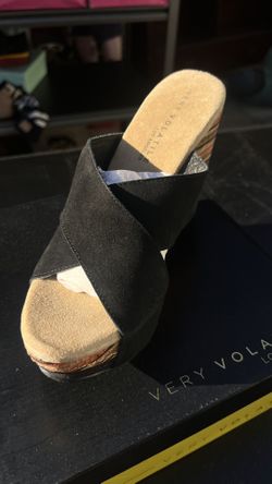 Very Volatile Pantry Black Wedge Heels Women’s Size 10